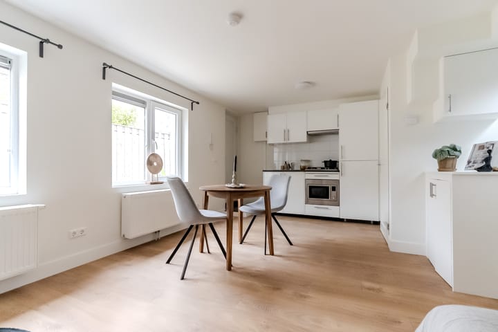 Photo 2 of Renbaanstraat 33-B