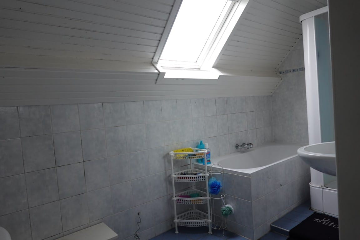 Spacious Bungalow with Large Plot in Rural Setting Near Schagen — 15