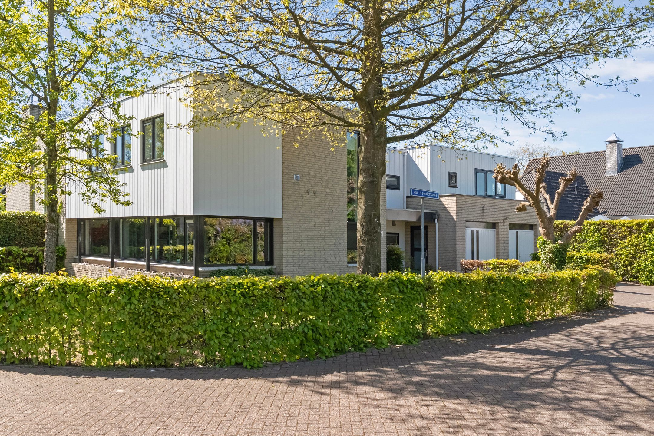 Photo 87 of Van Heerdtmarke 1