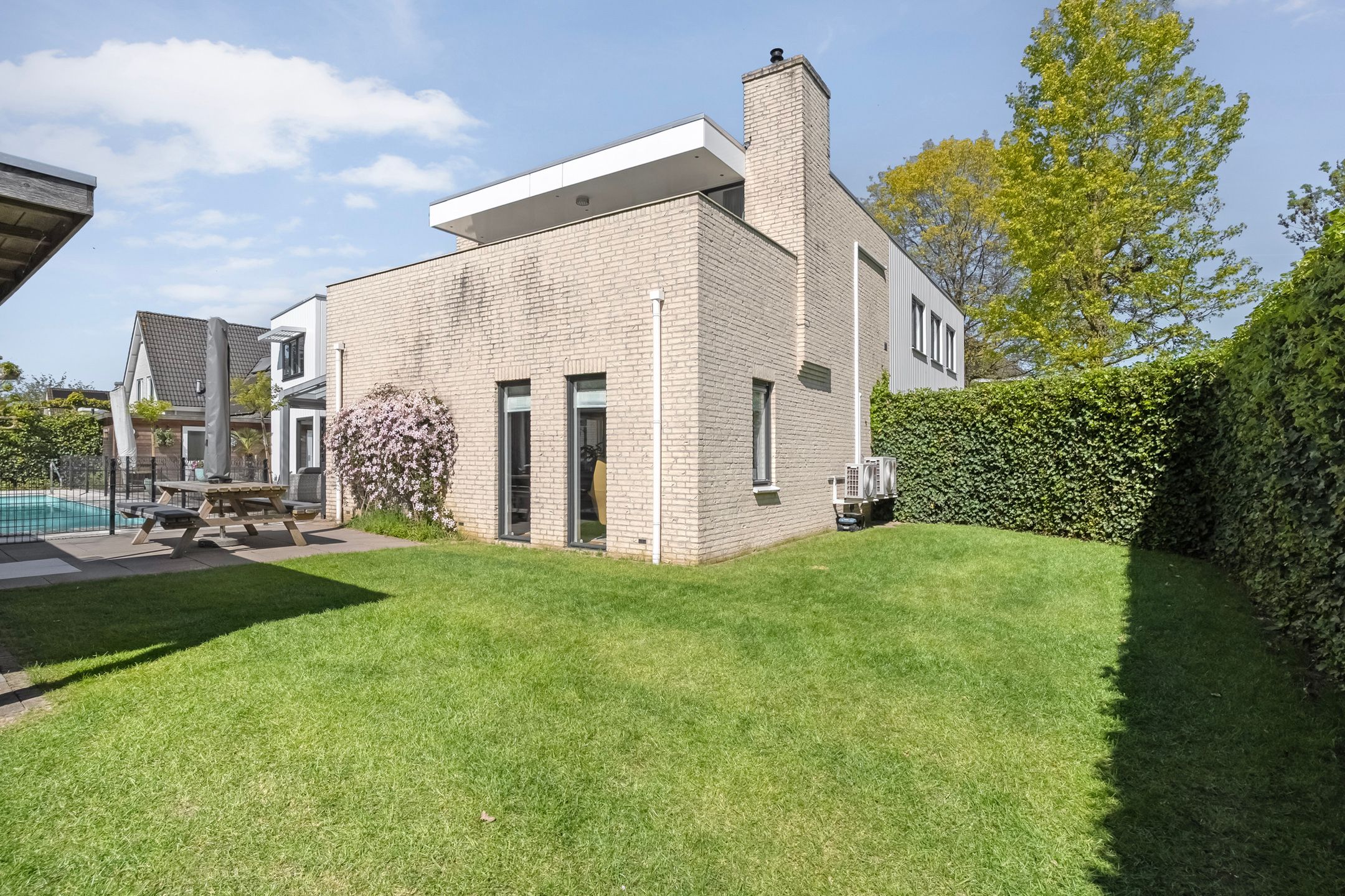 Photo 69 of Van Heerdtmarke 1