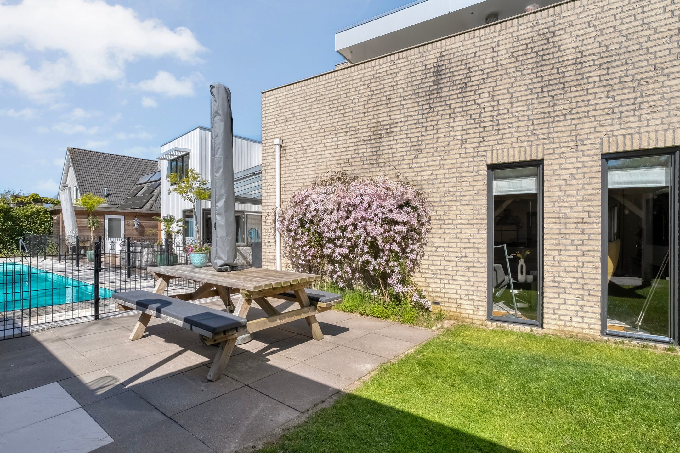 Photo 72 of Van Heerdtmarke 1