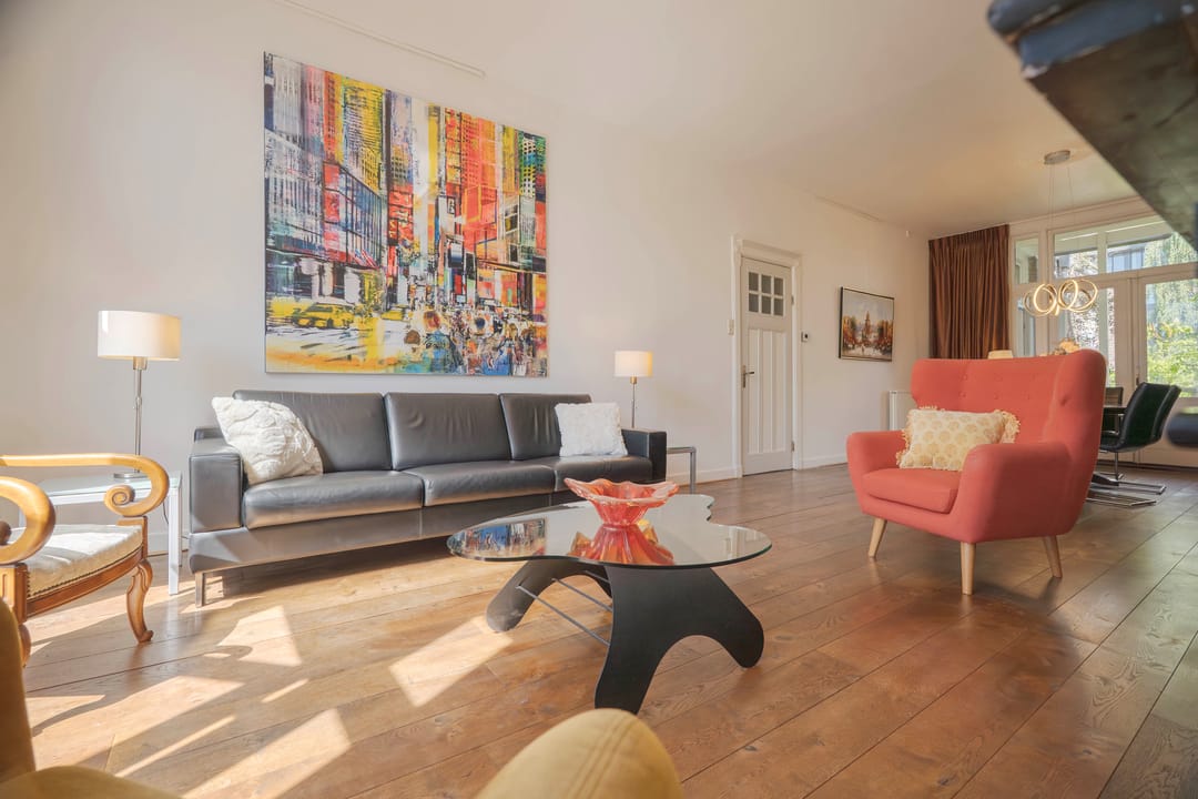 Spacious Apartment with Rooftop Terrace and Dual Kitchen Setup — 16