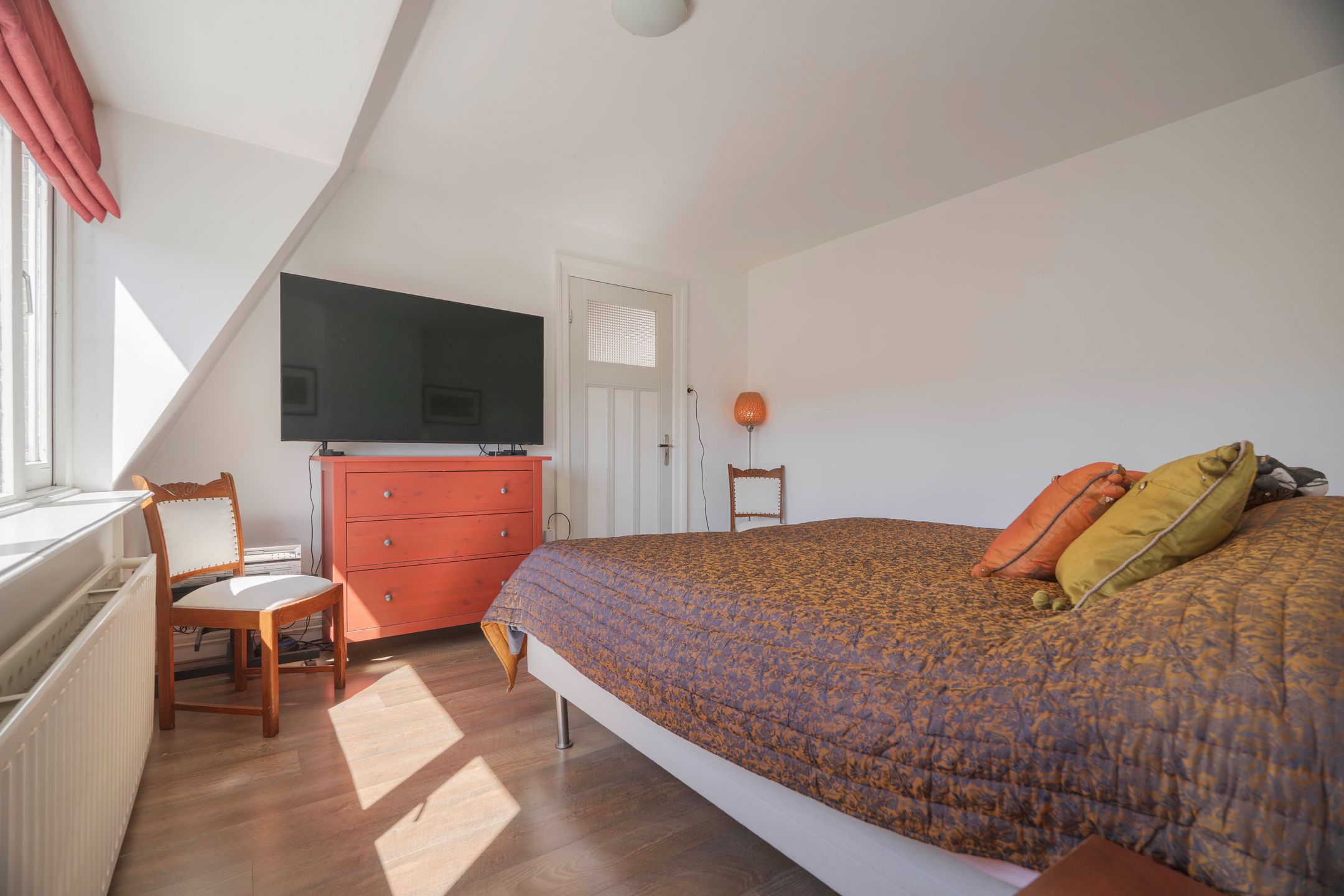 Spacious Apartment with Rooftop Terrace and Dual Kitchen Setup — 45