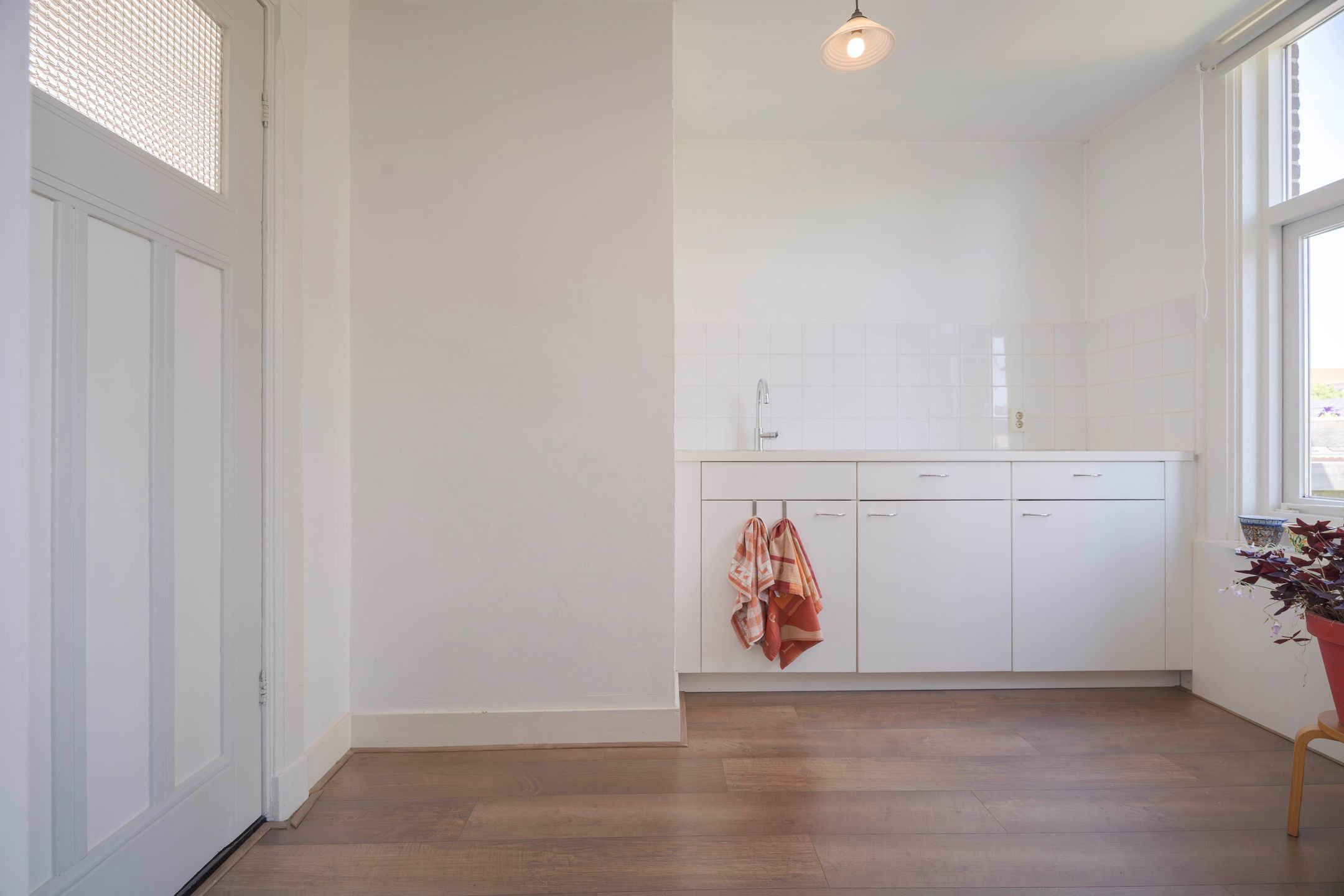 Spacious Apartment with Rooftop Terrace and Dual Kitchen Setup — 66
