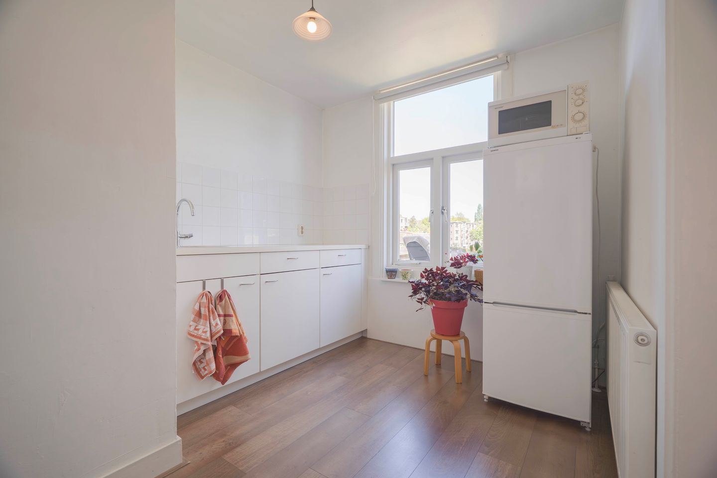 Spacious Apartment with Rooftop Terrace and Dual Kitchen Setup — 65