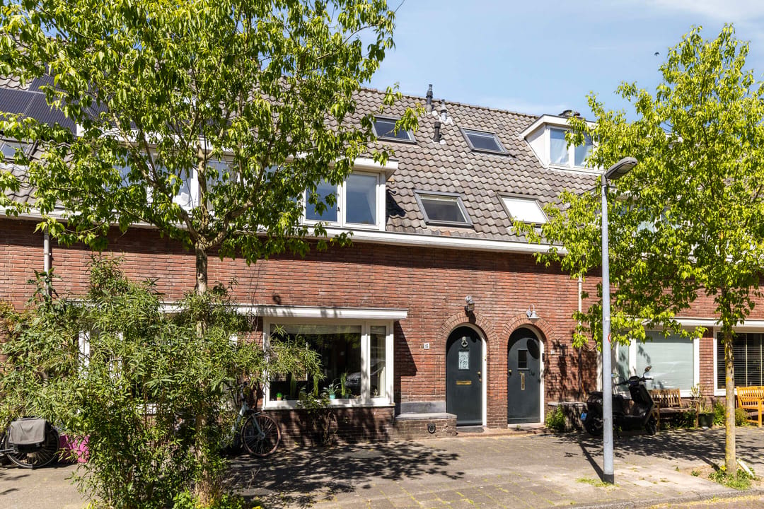 Photo 32 of Mgr. Van de Weteringstraat 15