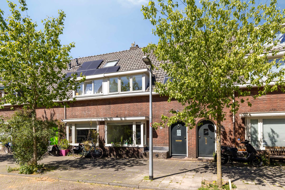 Photo 31 of Mgr. Van de Weteringstraat 15