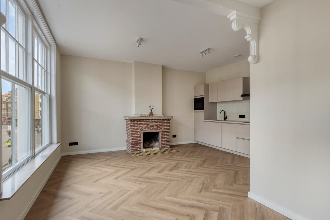 Photo 8 of Herenstraat 6-J