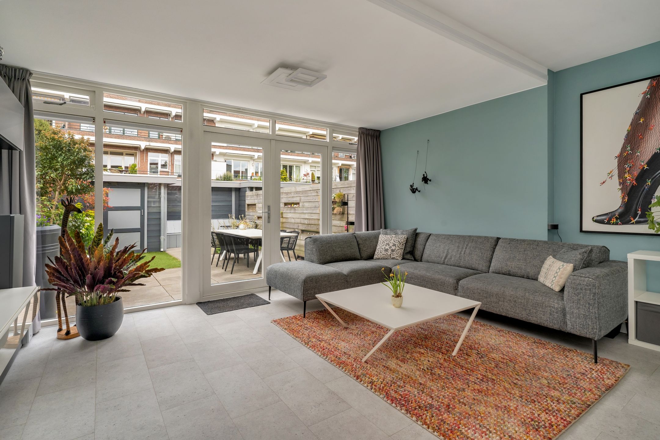 Spacious 1930s Family Home with 5 Bedrooms in Vruchtenbuurt — 15