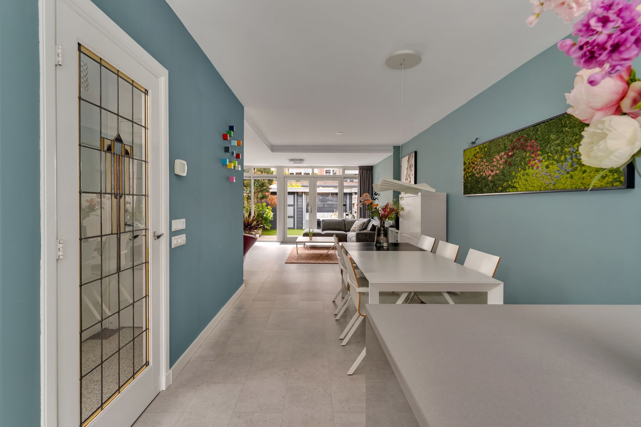 Spacious 1930s Family Home with 5 Bedrooms in Vruchtenbuurt — 12