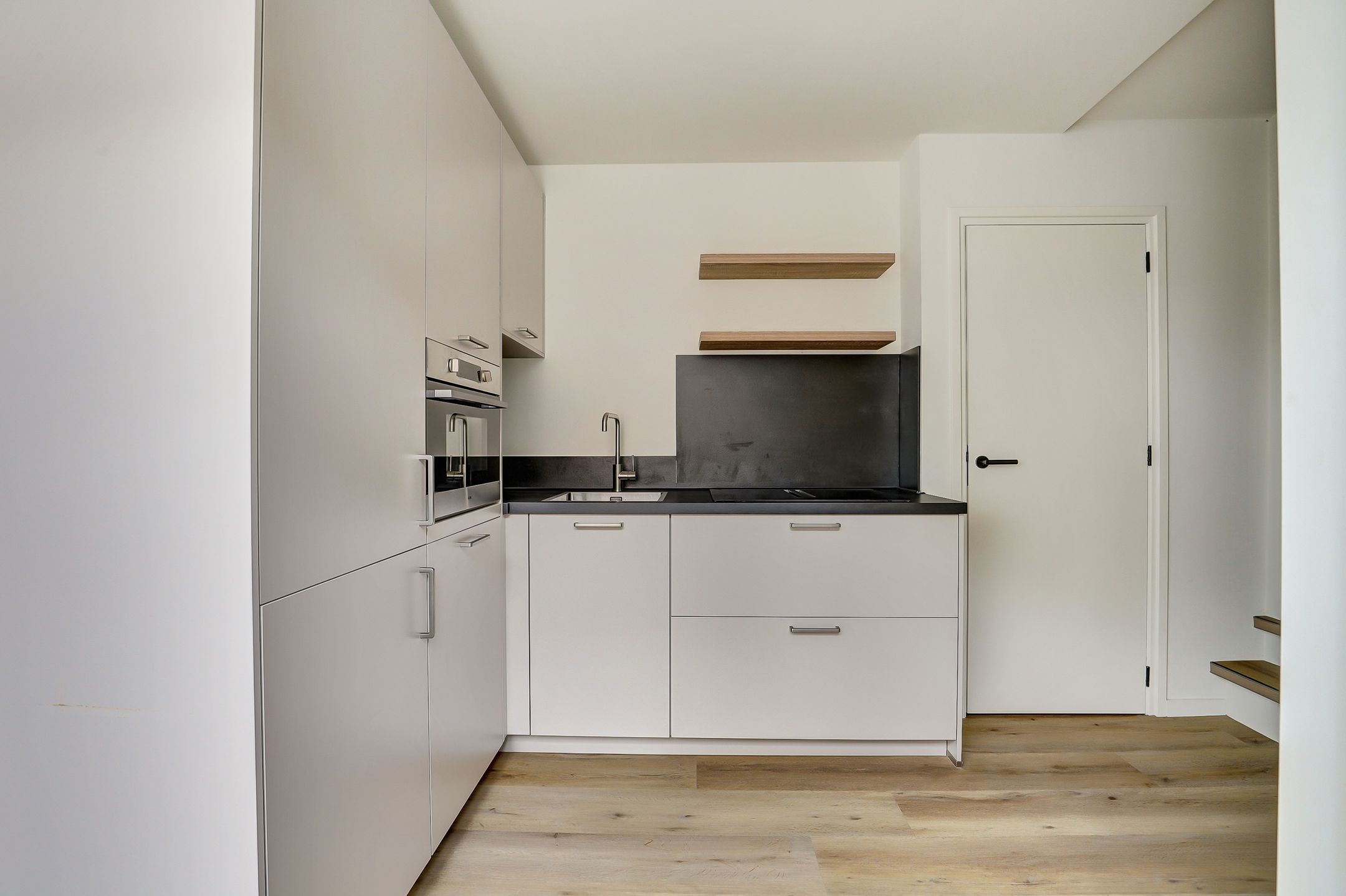 Photo 9 of Luttekepoortstraat 2-B