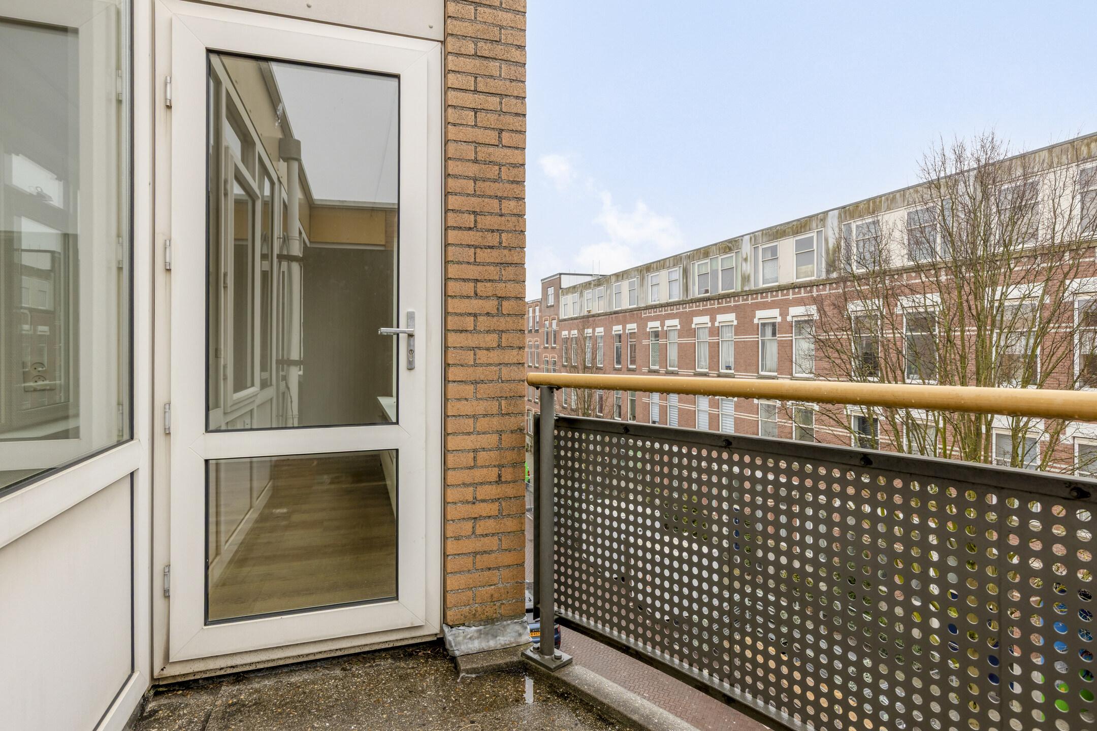 Photo 12 of Jaffadwarsstraat 57