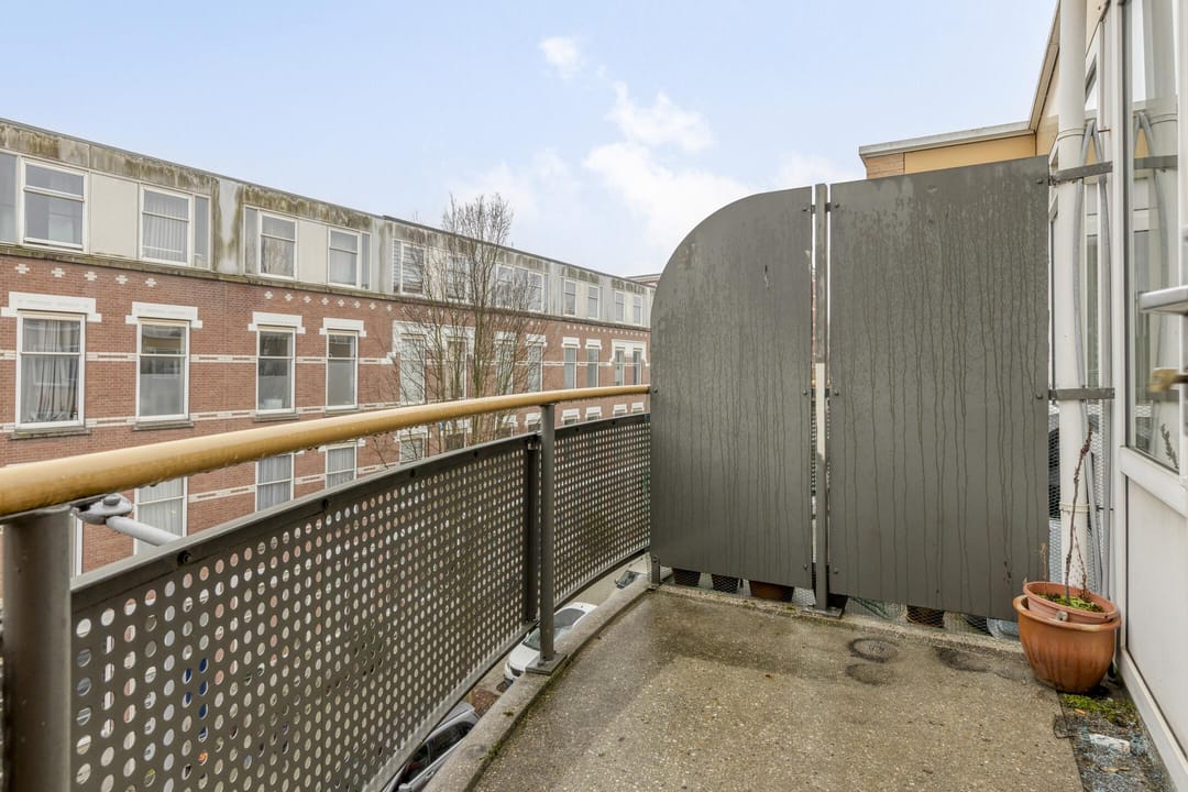 Photo 11 of Jaffadwarsstraat 57