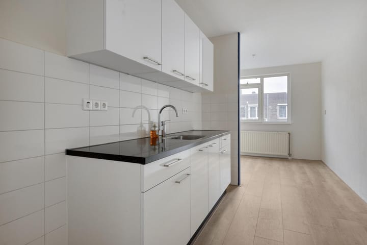 Photo 4 of Jaffadwarsstraat 57