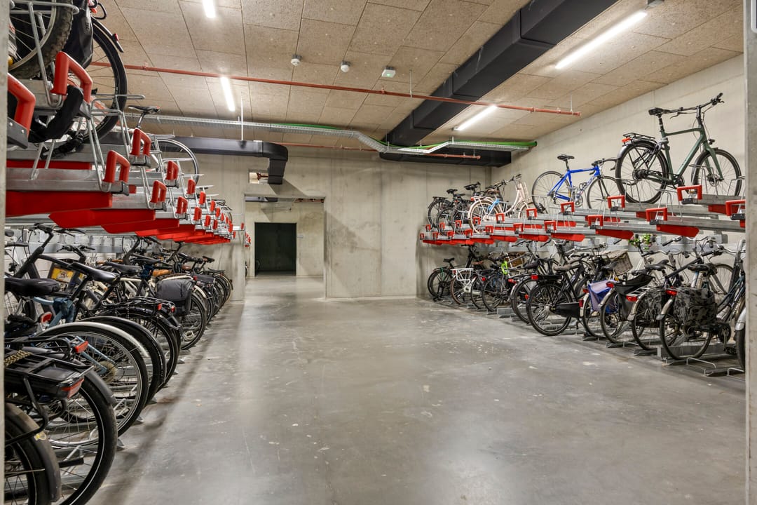 Photo 37 of Vincent van den Heuvellaan 371