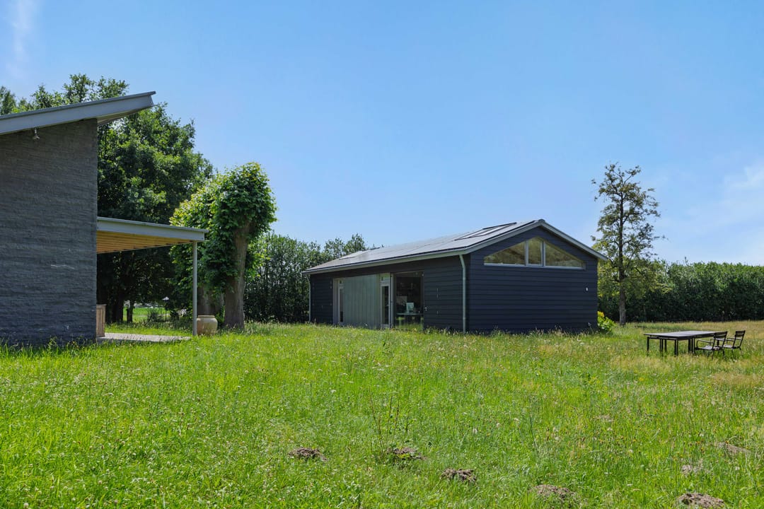 Exclusive Detached Villa with Extensive Natural Plot — 13