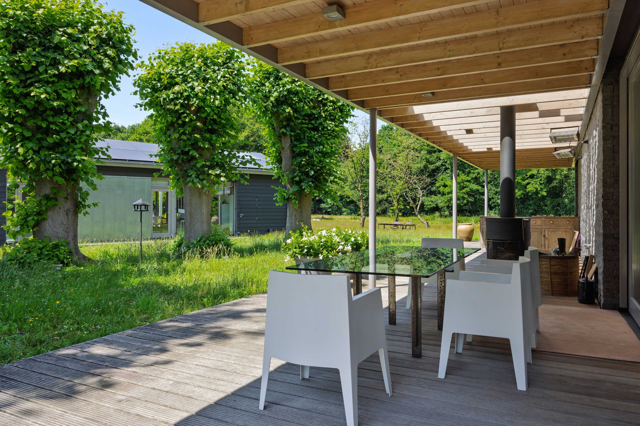 Exclusive Detached Villa with Extensive Natural Plot — 27