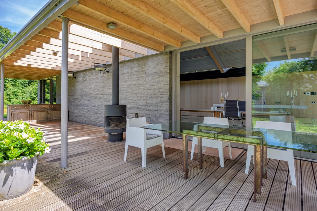 Exclusive Detached Villa with Extensive Natural Plot — 28