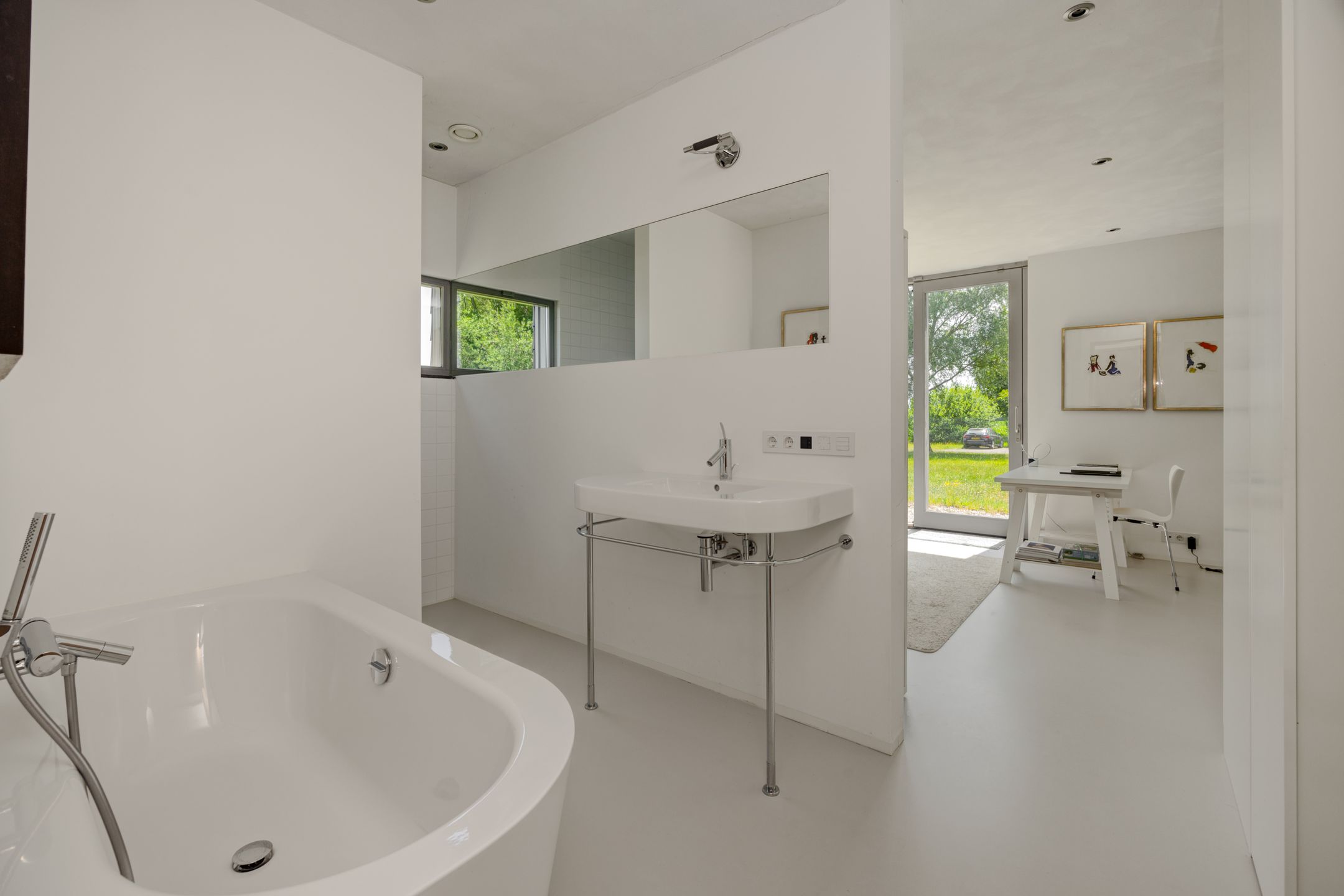 Exclusive Detached Villa with Extensive Natural Plot — 42