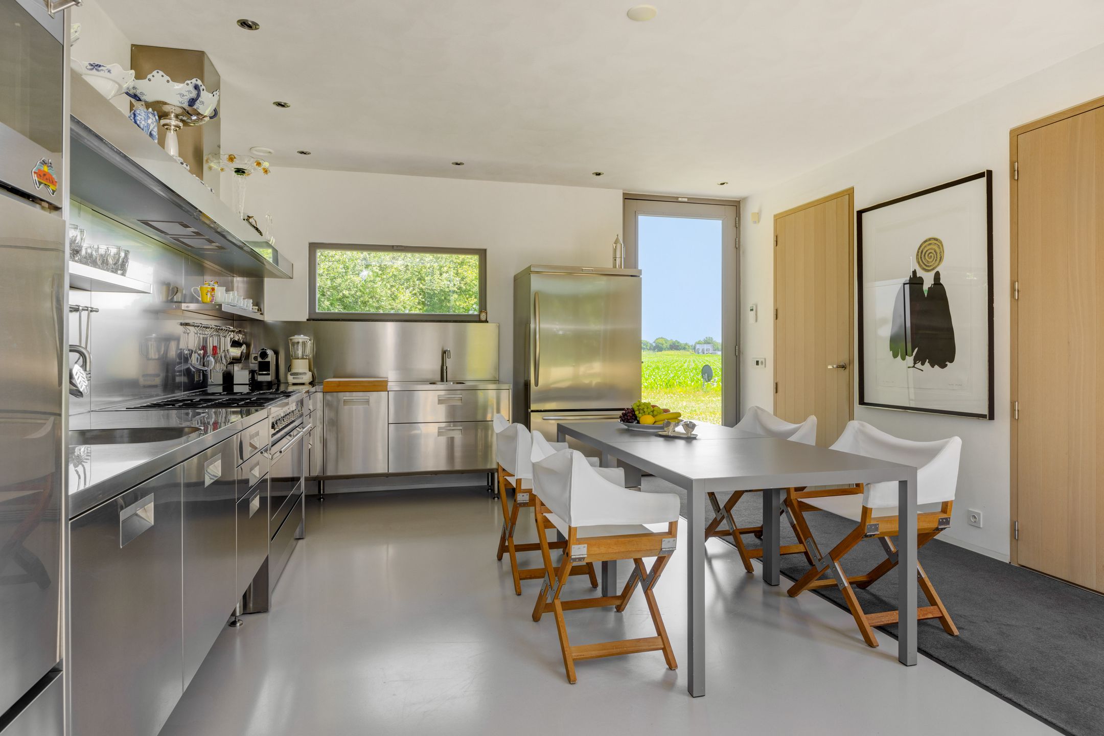 Exclusive Detached Villa with Extensive Natural Plot — 30