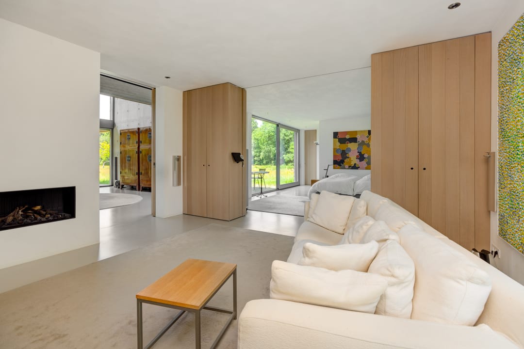 Exclusive Detached Villa with Extensive Natural Plot — 32