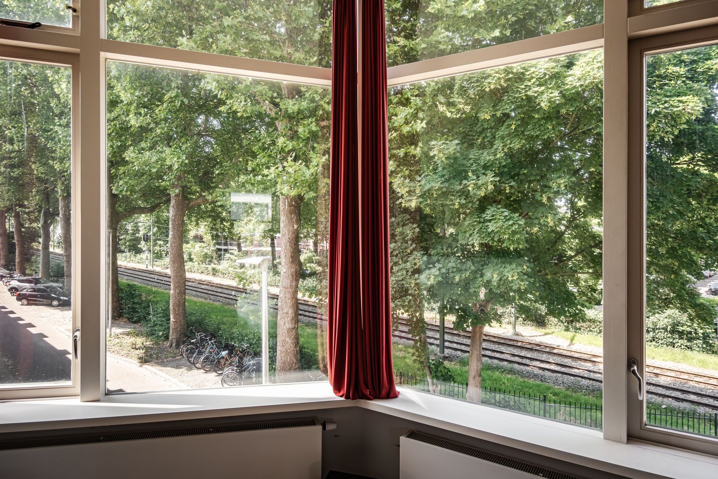 Generational Townhouse in the Heart of Utrecht's Zeeheldenbuurt — 29