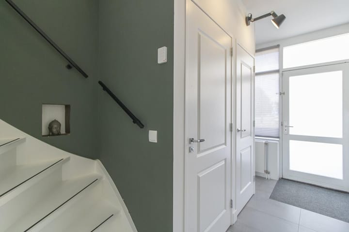 Photo 2 of Dorpsstraat 8