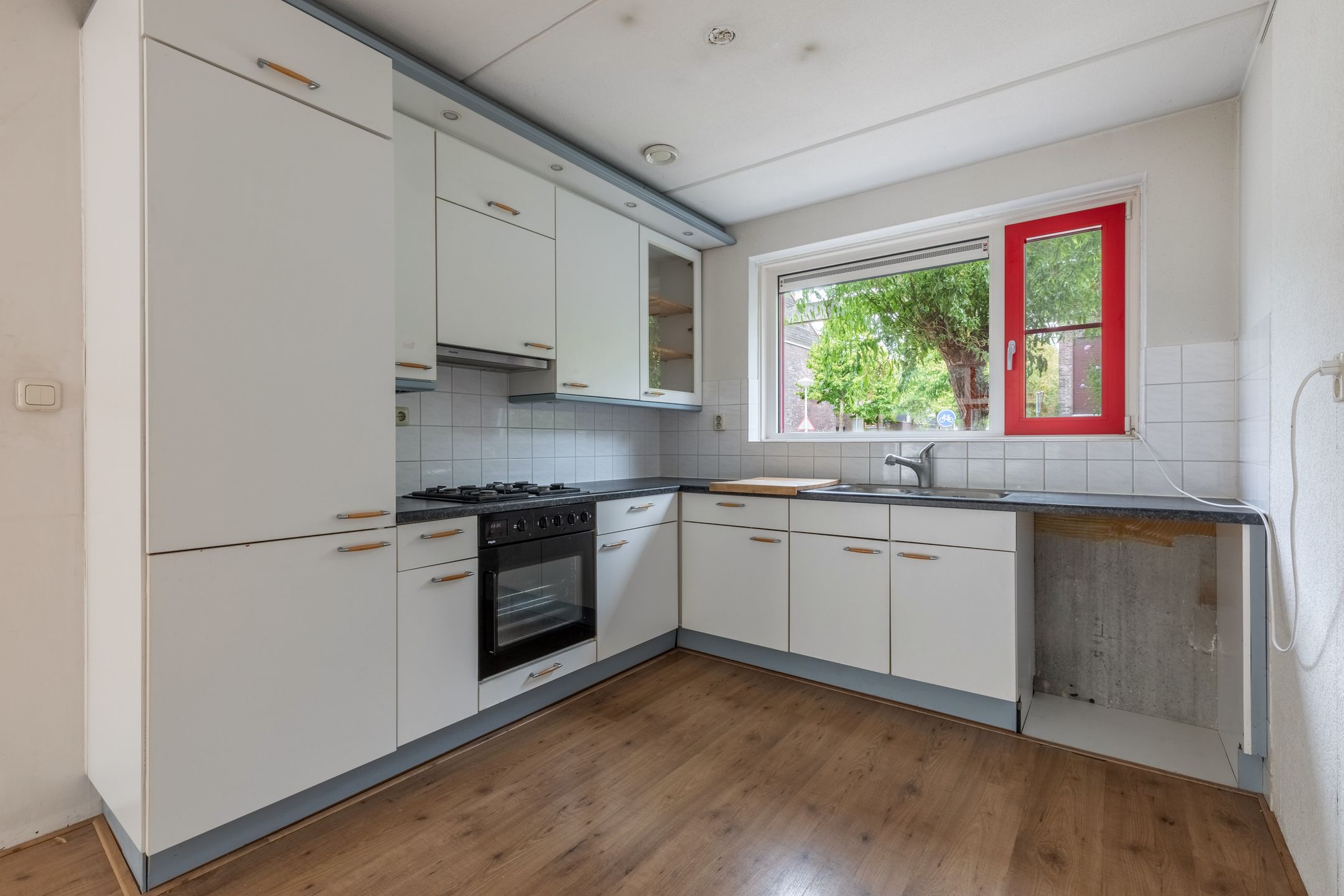 Photo 12 of Knokkestraat 44