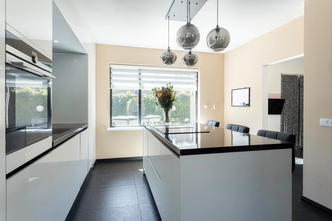 Spacious Detached House with Garage and Sunny Garden in Maasbommel — 13