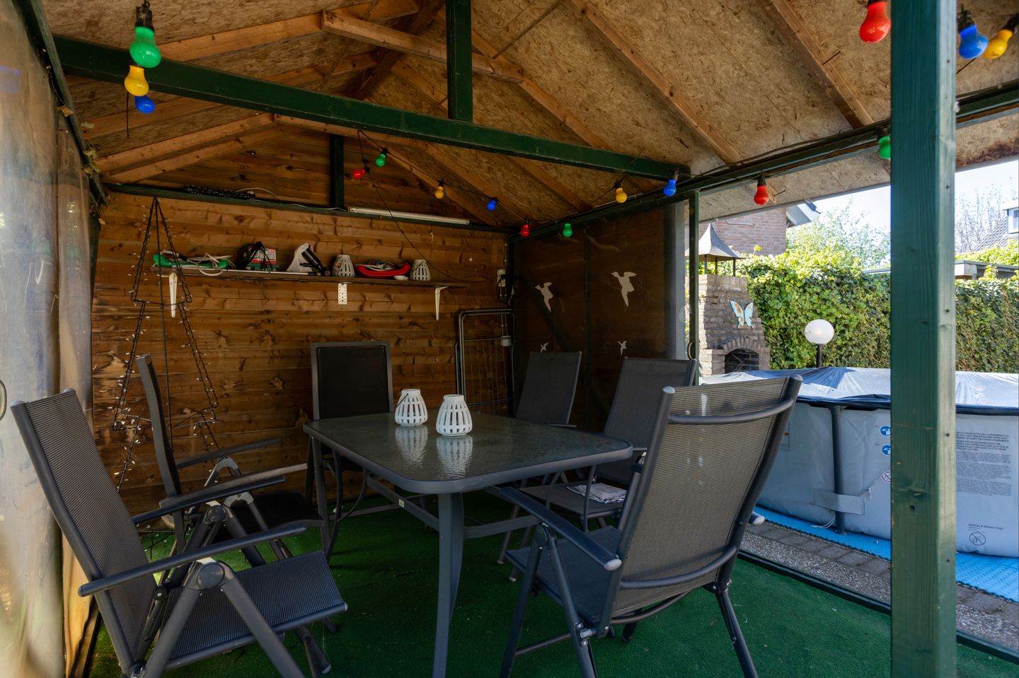 Spacious Detached House with Garage and Sunny Garden in Maasbommel — 44