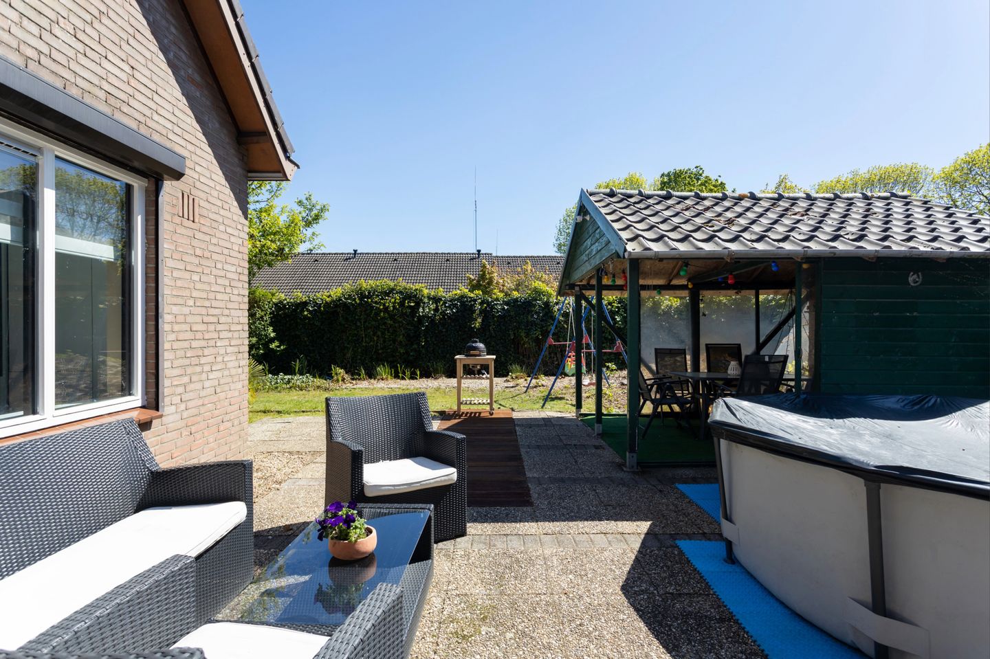 Spacious Detached House with Garage and Sunny Garden in Maasbommel — 40