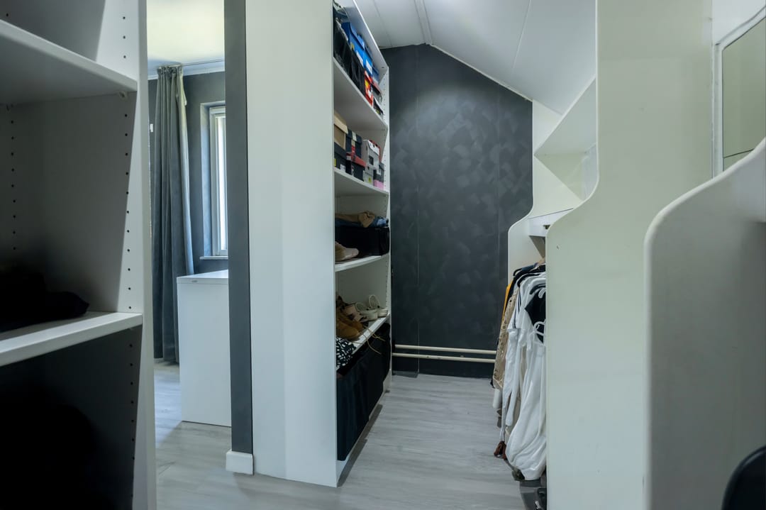 Spacious Detached House with Garage and Sunny Garden in Maasbommel — 31