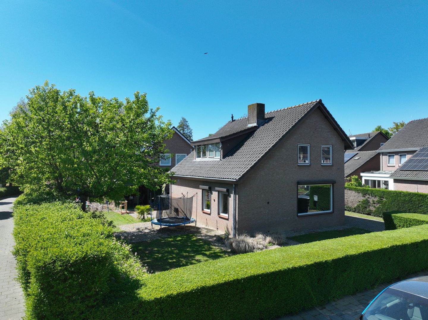 Spacious Detached House with Garage and Sunny Garden in Maasbommel — 50