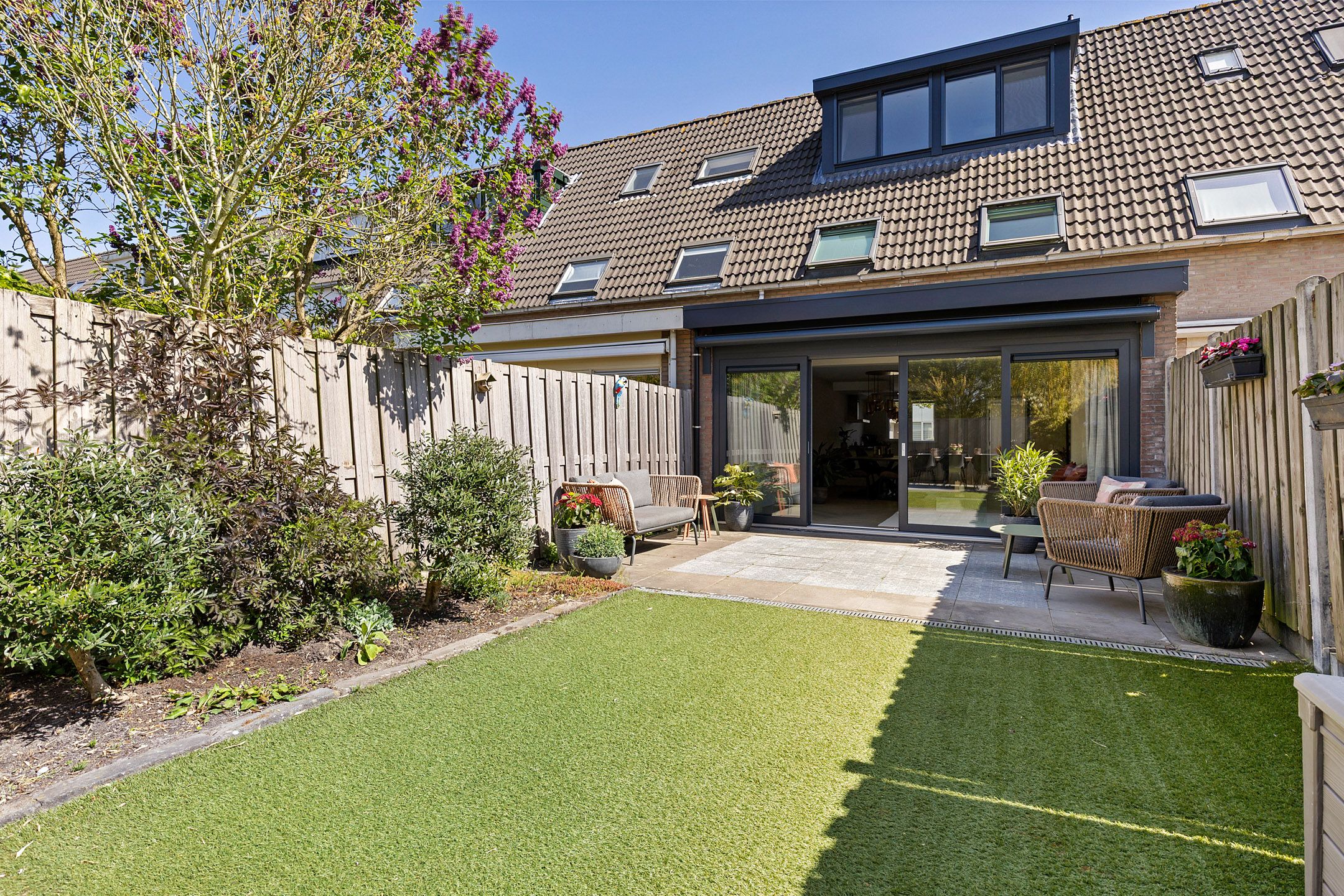 Verisstraat 8 