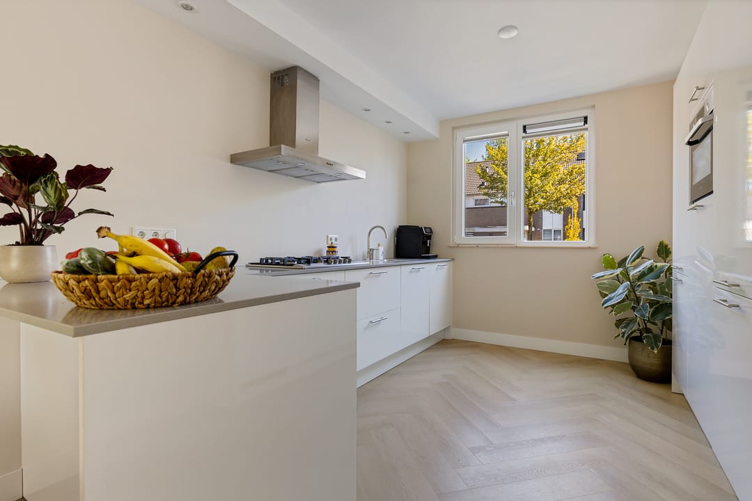 Photo 11 of Verisstraat 8