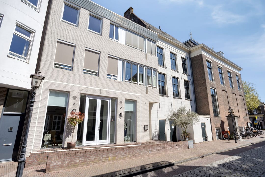 Foto 1 van Tolstraat 4-B