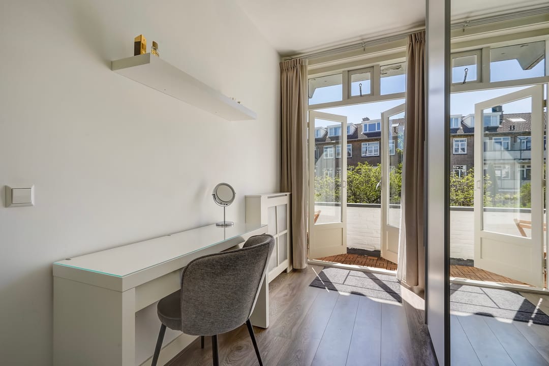Modern 4-room apartment with southwest-facing balcony in sought-after Voorburg neighborhood — 16