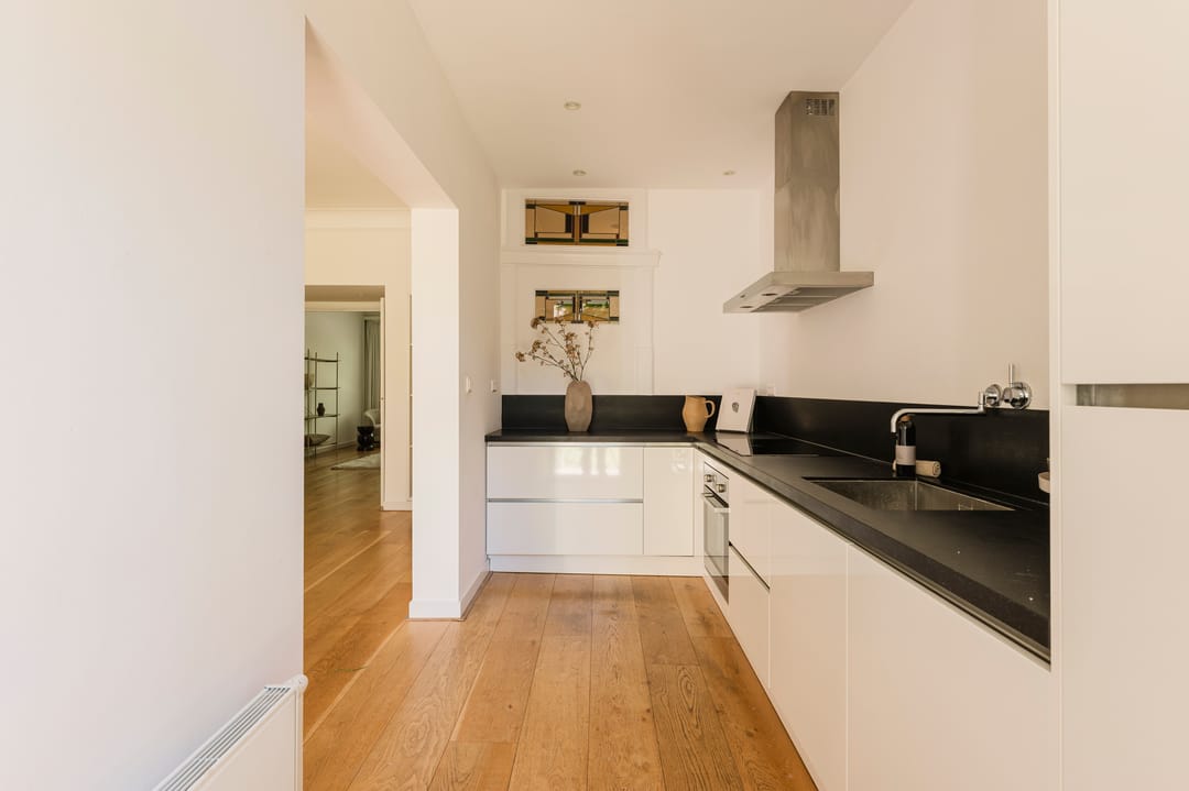 Spacious Ground Floor Apartment with Sunny Southwest Garden in Amsterdam South — 13