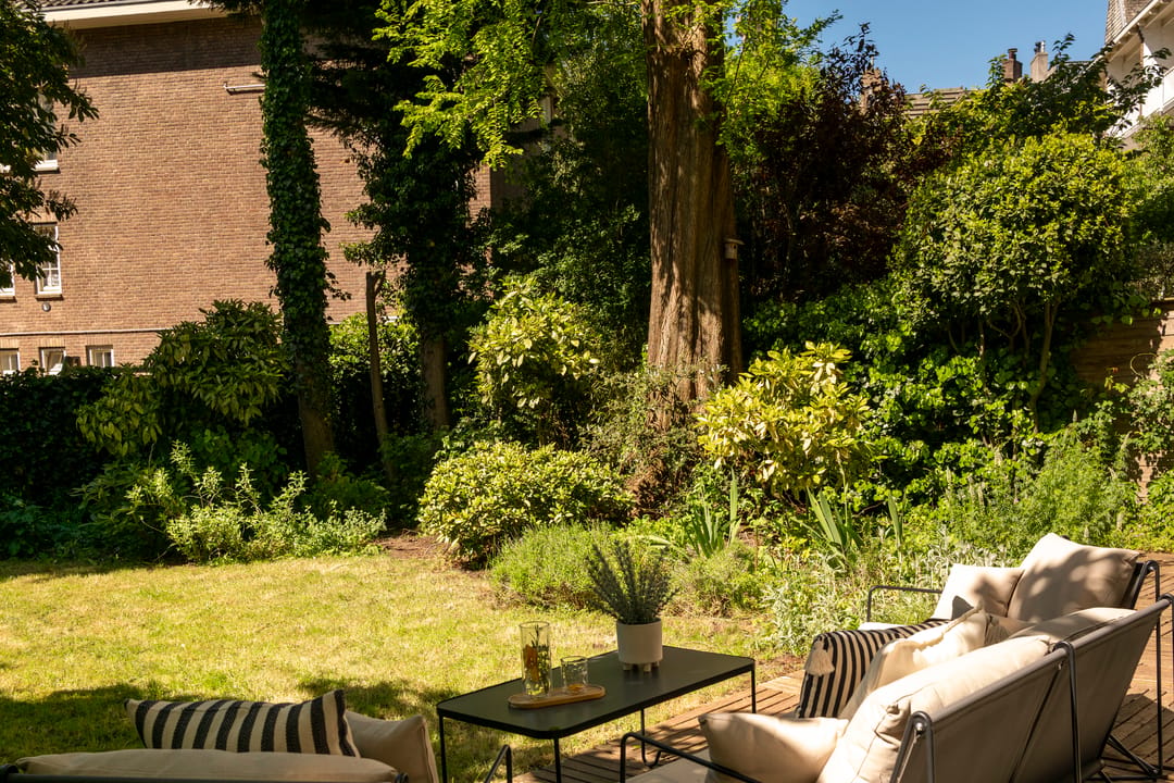 Spacious Ground Floor Apartment with Sunny Southwest Garden in Amsterdam South — 32