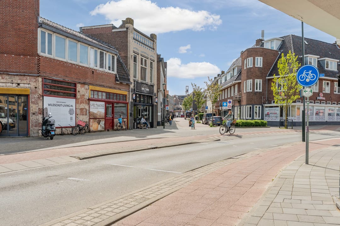 Foto 56 van Naarderstraat 78