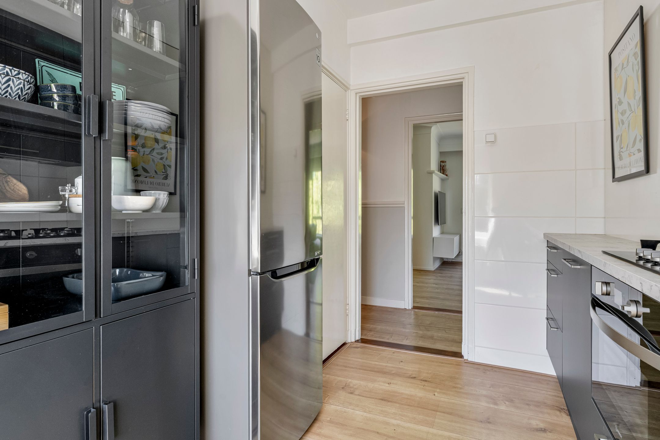 Spacious 4-room apartment with balcony near Zuiderpark in Den Bosch Zuid — 18