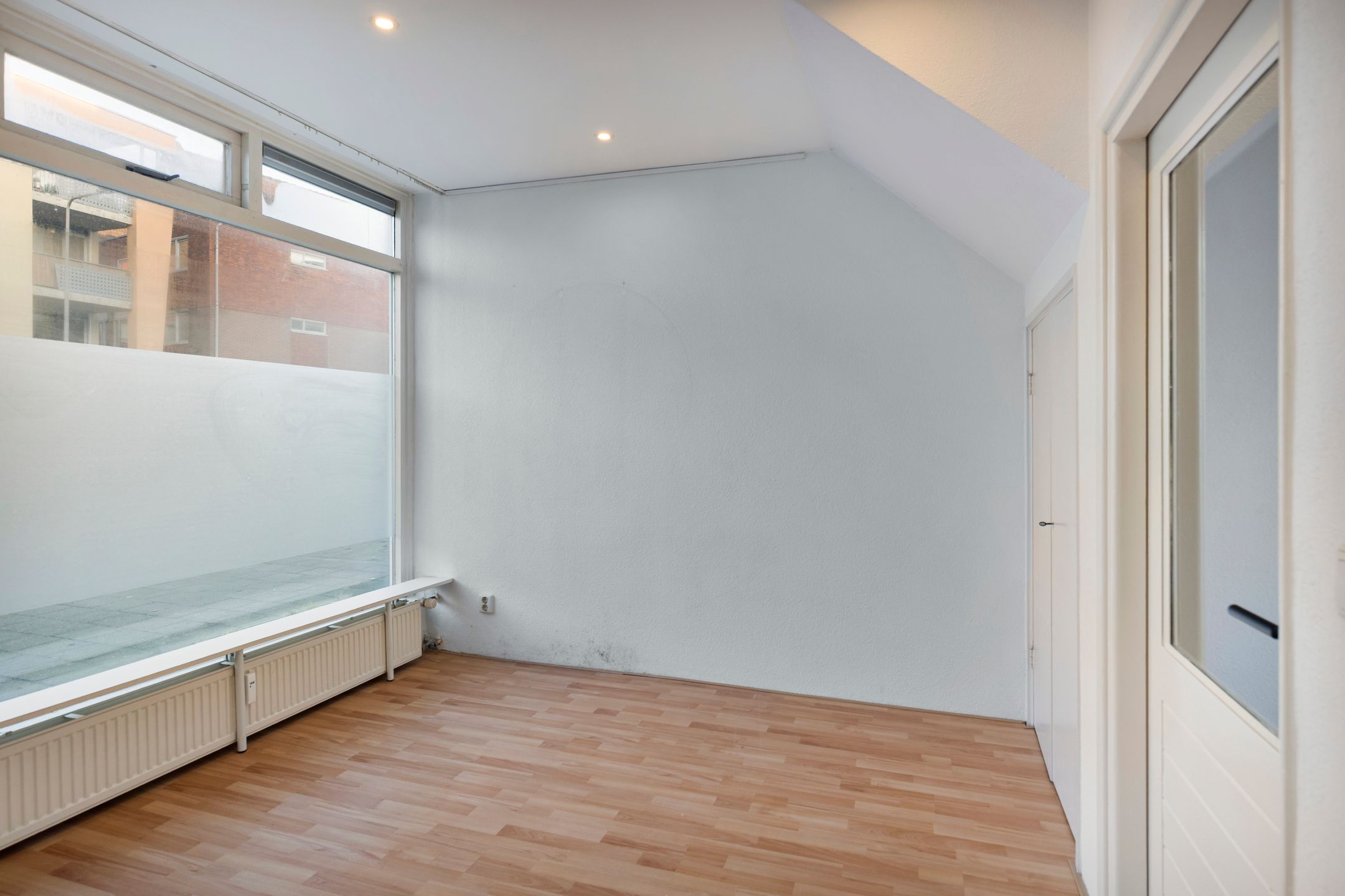 Photo 9 of Rosendaalsestraat 228-B