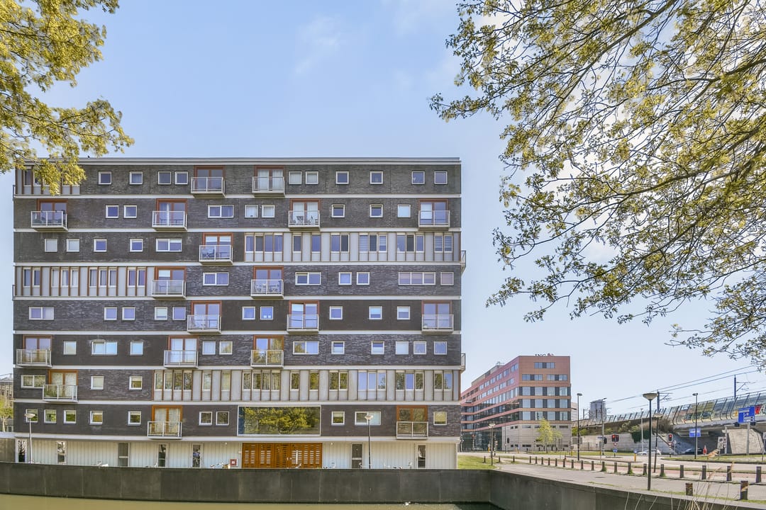 Photo 23 of Anna Blamansingel 40