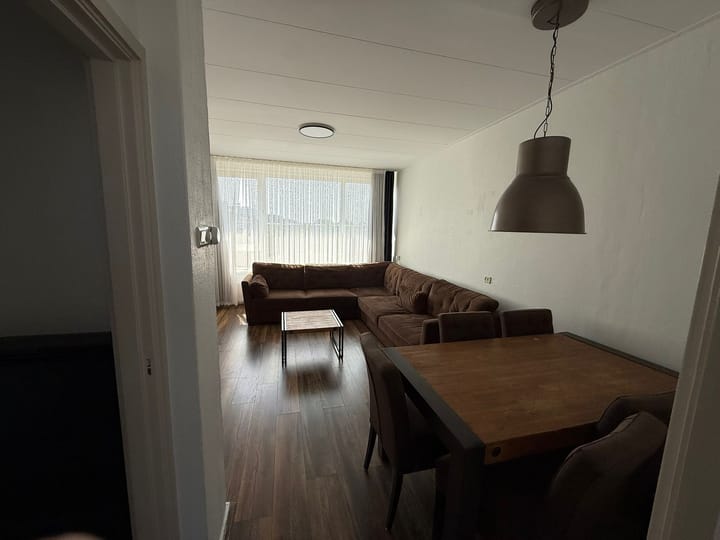 Foto 5 van Lou Jansenplein 57-3