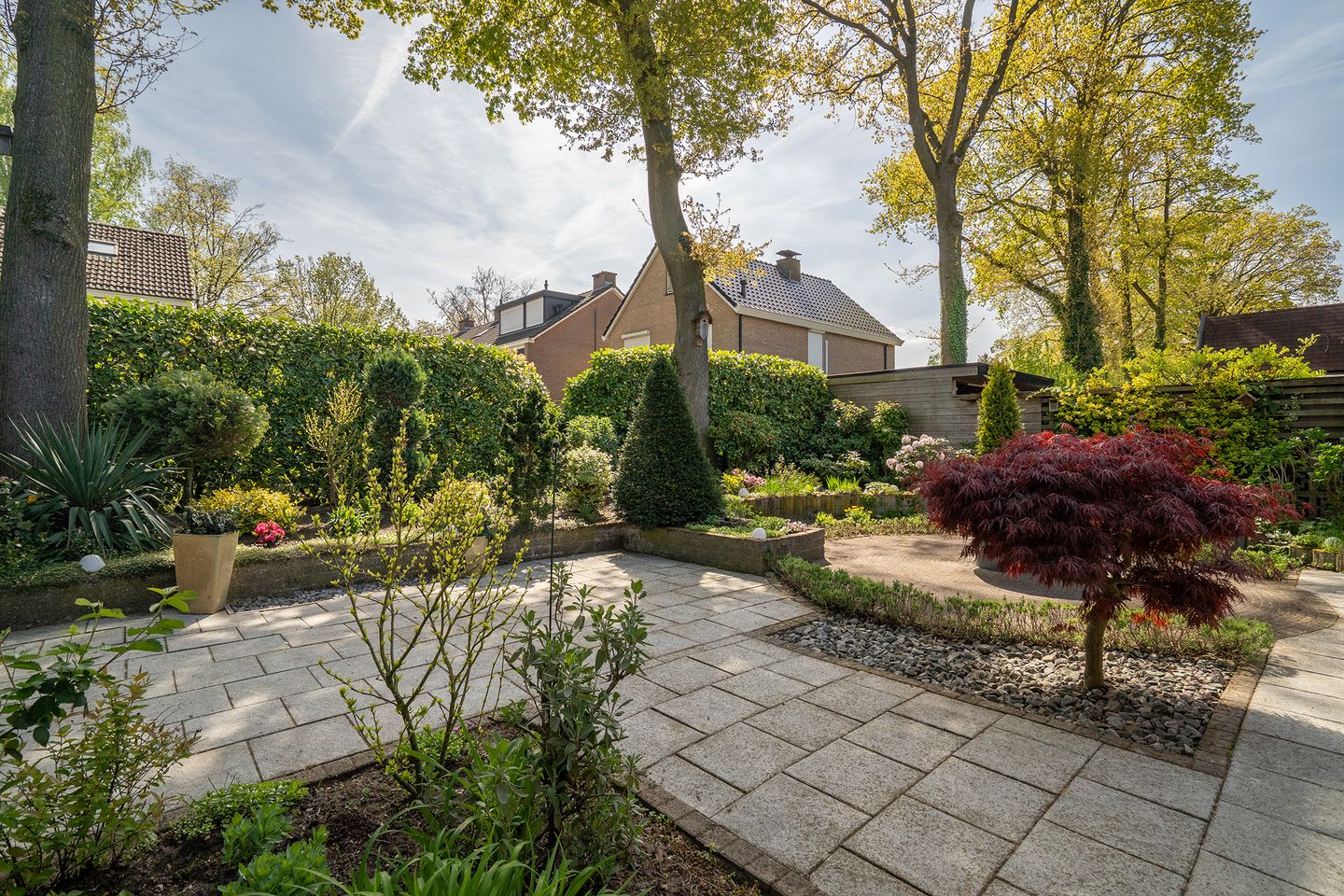 Surprisingly spacious semi-detached family home with private driveway — 34
