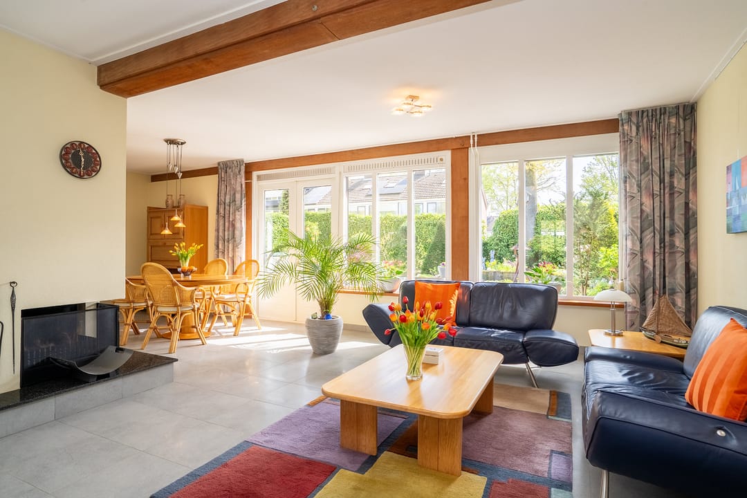 Surprisingly spacious semi-detached family home with private driveway — 16