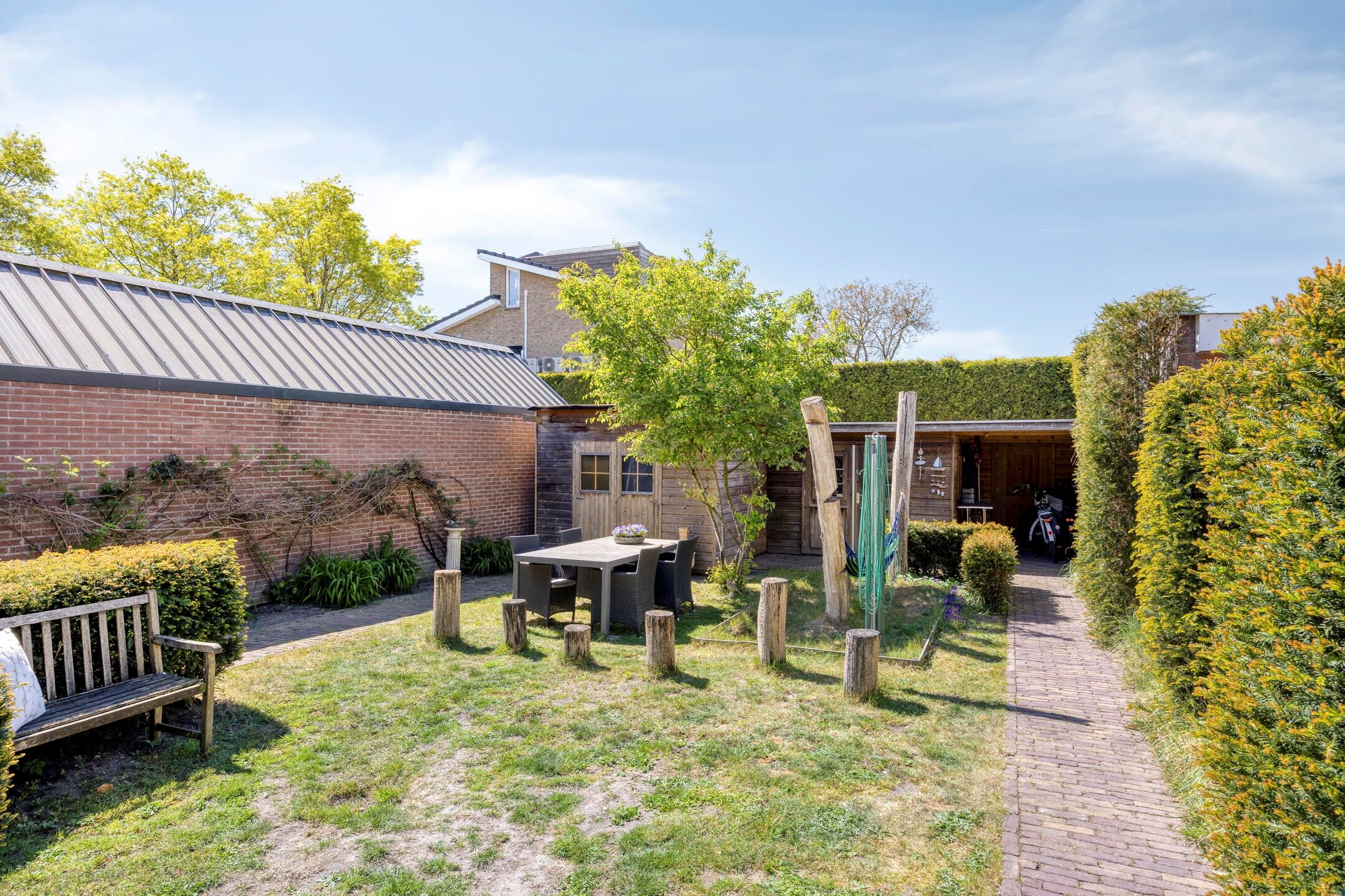 Photo 33 of Burgemeester Buskensstraat 23-A