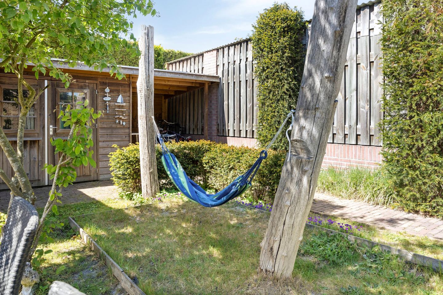 Photo 35 of Burgemeester Buskensstraat 23-A