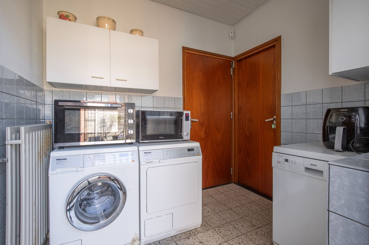 Photo 14 of Graaf van Loonstraat 11