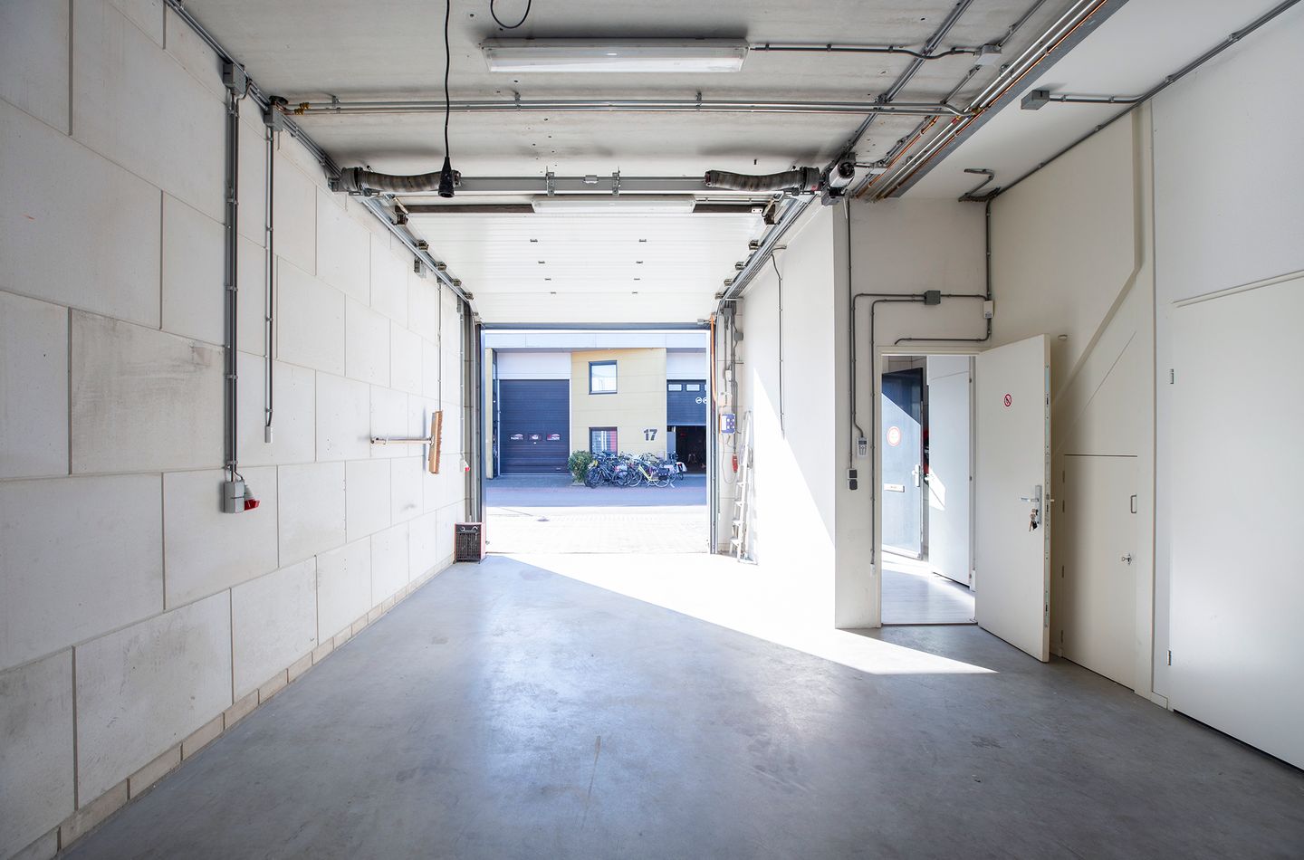 Bekijk foto 4 van Jan Tinbergenstraat 8-d